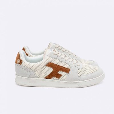 baskets à porter avec jupe