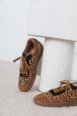 baskets à porter avec jupe