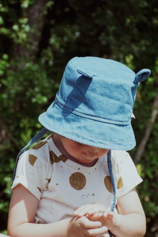 chapeau de soleil pour enfant en jean bio