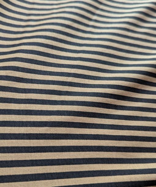 Alternative view of Motif rayures verticales noir et camel